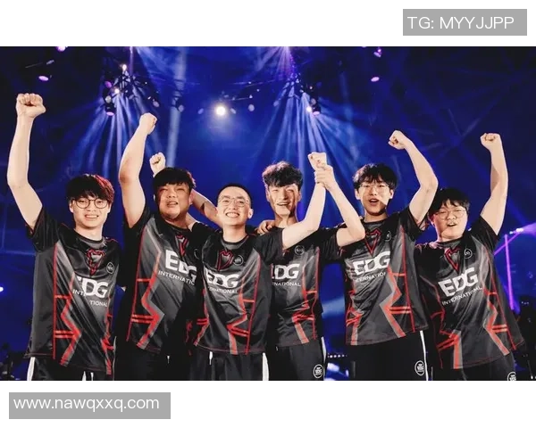 EDG战队在世界大师赛中以95分稳居积分榜首位，展现强劲实力